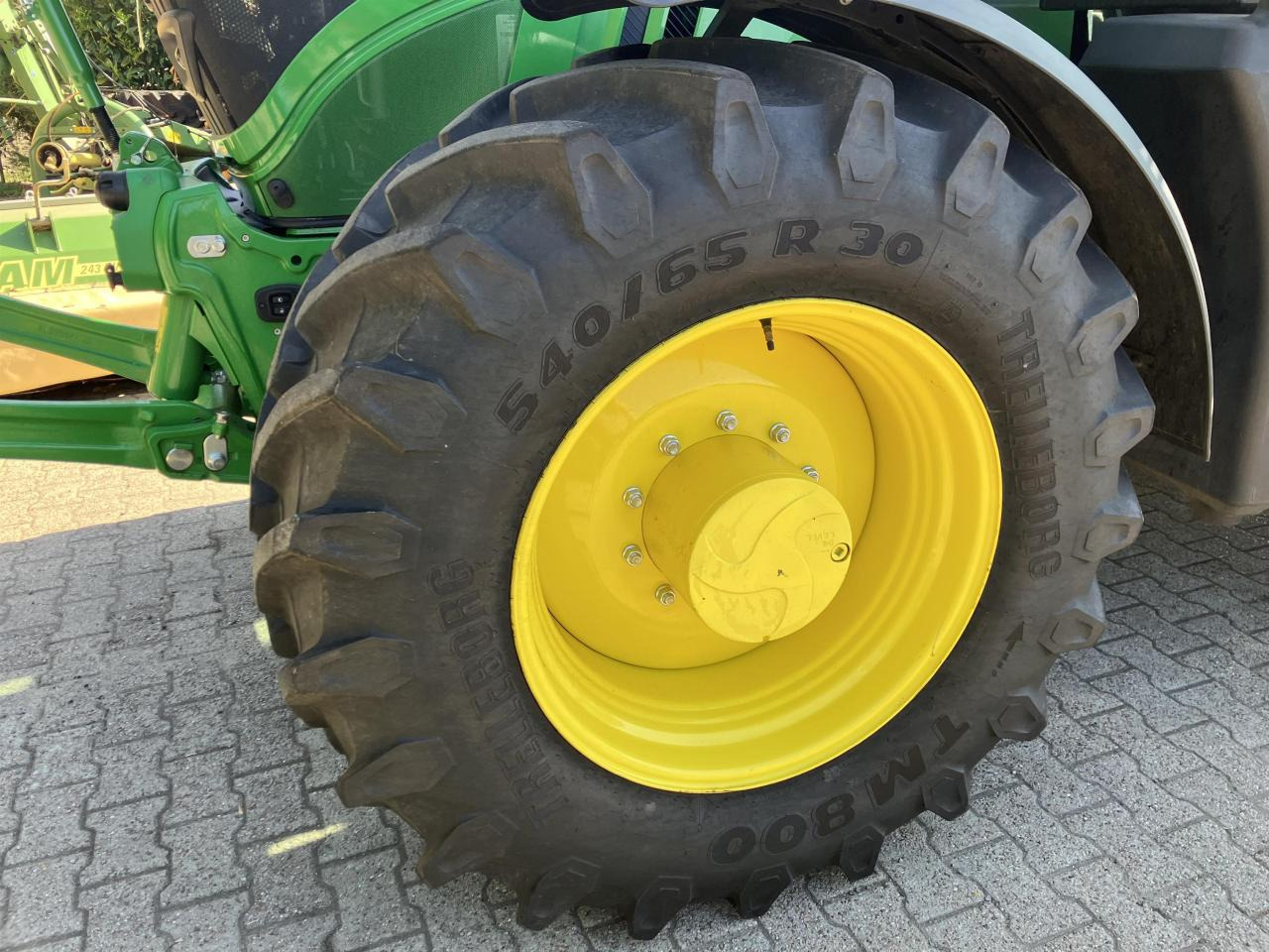 John Deere 6155R - Traktor: slika 5 John Deere 6155R - Traktor: slika 5