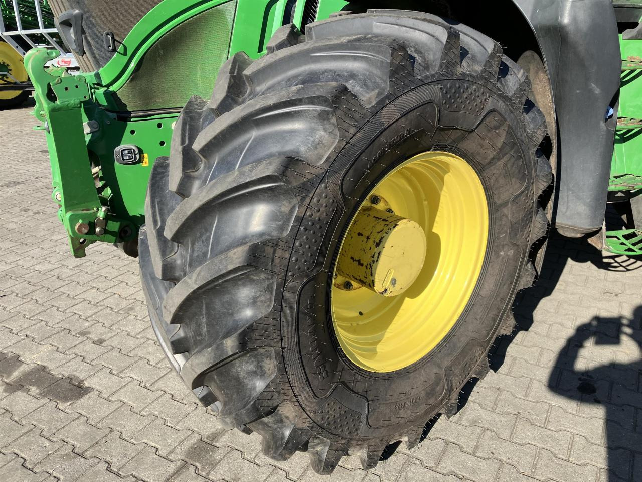 John Deere 6195R - Traktor: slika 5 John Deere 6195R - Traktor: slika 5