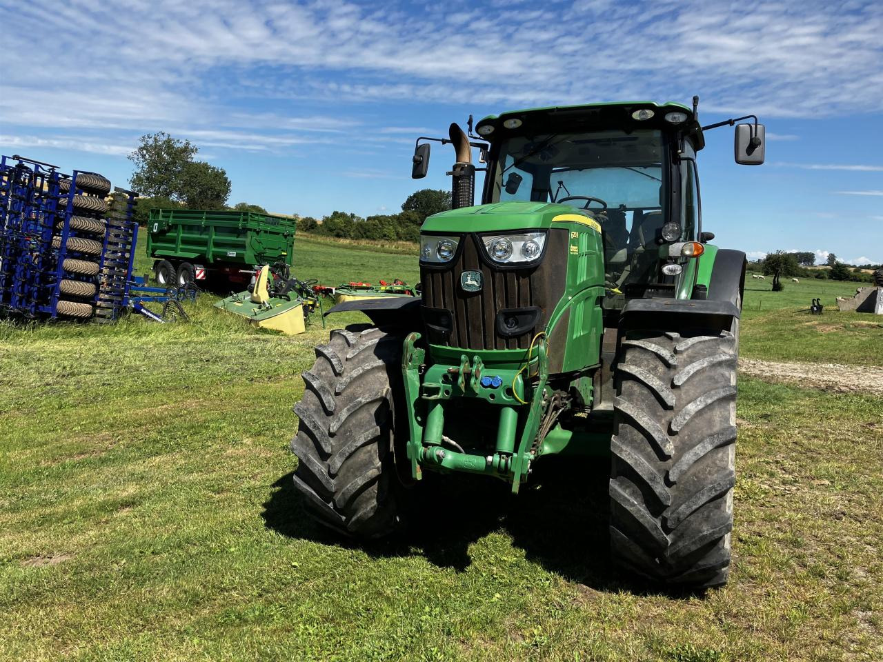 John Deere 6210R - Traktor: slika 3 John Deere 6210R - Traktor: slika 3