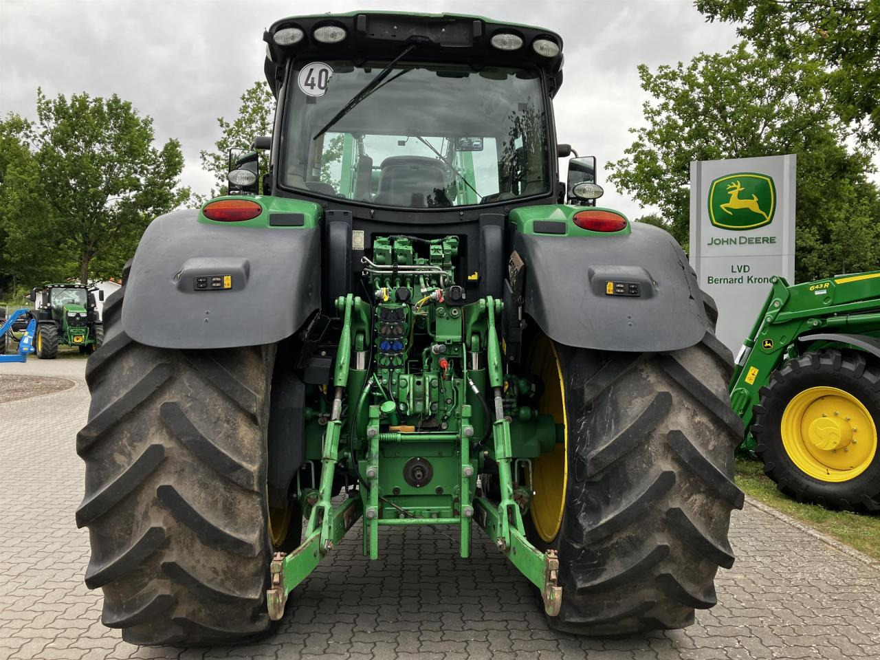 John Deere 6215R - Traktor: slika 5 John Deere 6215R - Traktor: slika 5