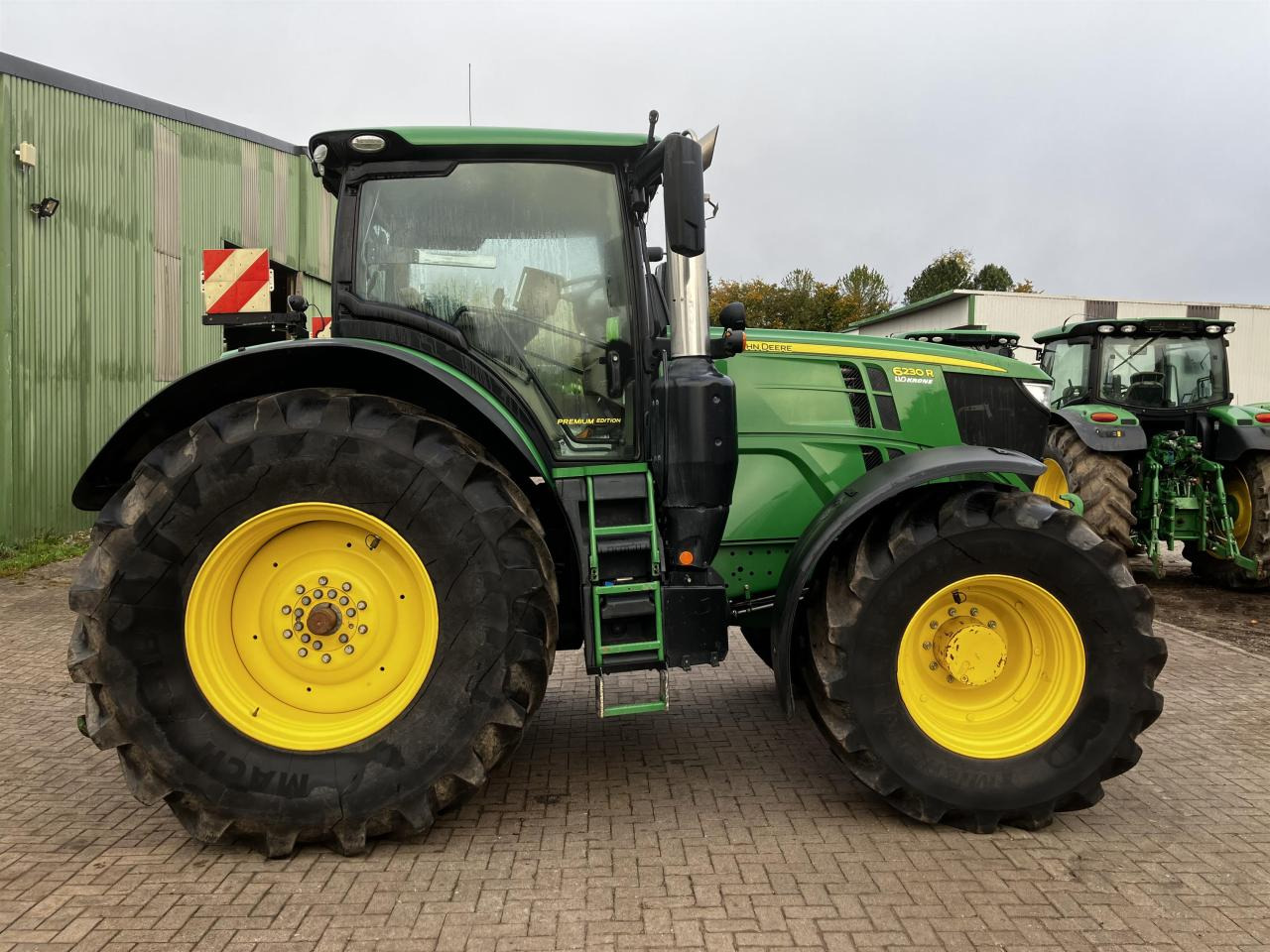 John Deere 6230R - Traktor: slika 2 John Deere 6230R - Traktor: slika 2