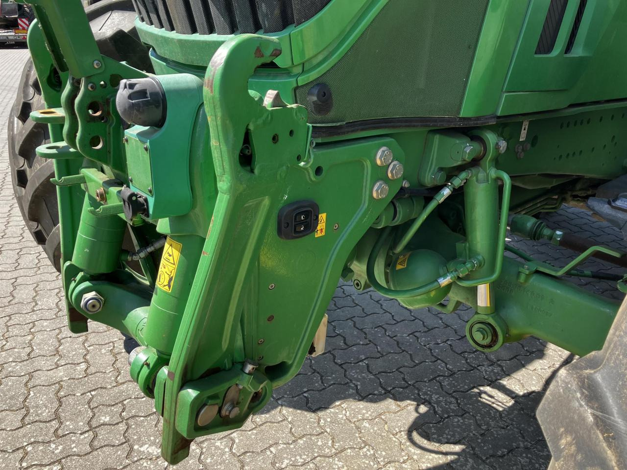 John Deere 6230R - Traktor: slika 4 John Deere 6230R - Traktor: slika 4