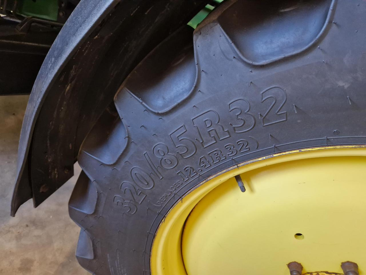 John Deere 6420S - Traktor: slika 5 John Deere 6420S - Traktor: slika 5
