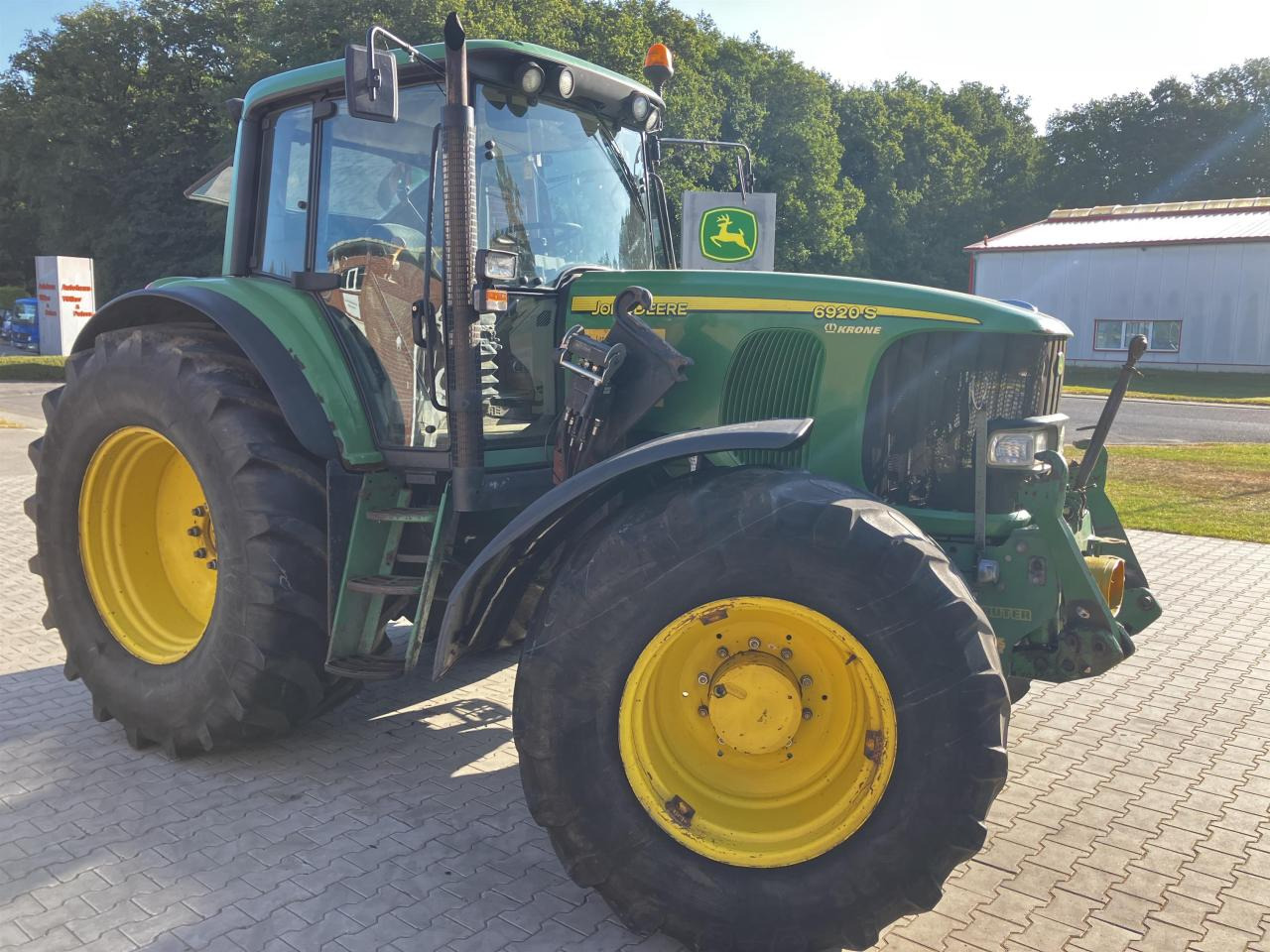 John Deere 6920 S - Traktor: slika 1 John Deere 6920 S - Traktor: slika 1