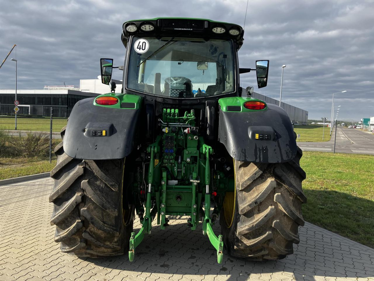 John Deere 6R 185 - Traktor: slika 5 John Deere 6R 185 - Traktor: slika 5