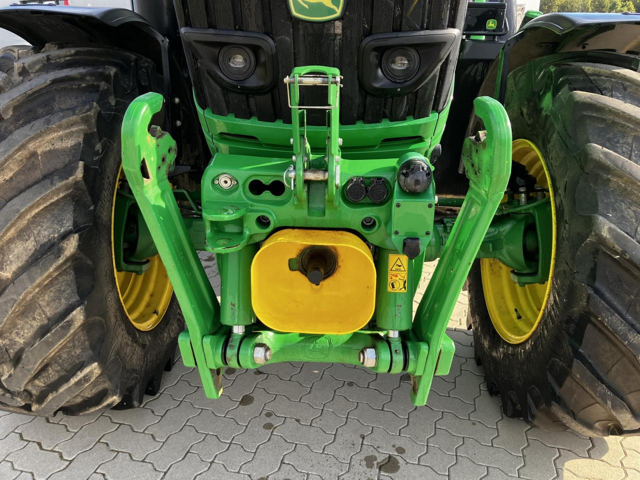 John Deere 6R 185 - Traktor: slika 4 John Deere 6R 185 - Traktor: slika 4