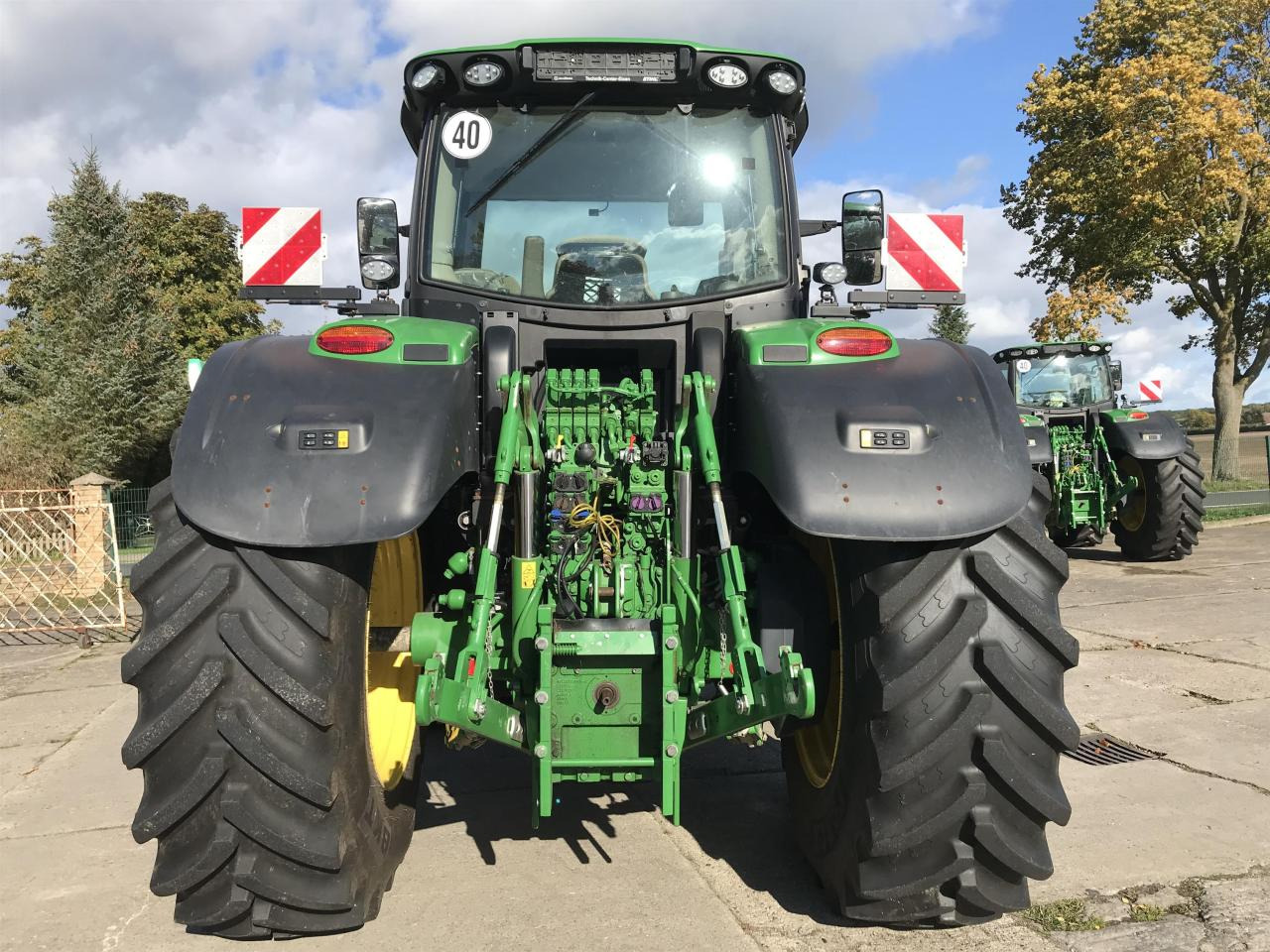 John Deere 6R 250 - Traktor: slika 4 John Deere 6R 250 - Traktor: slika 4