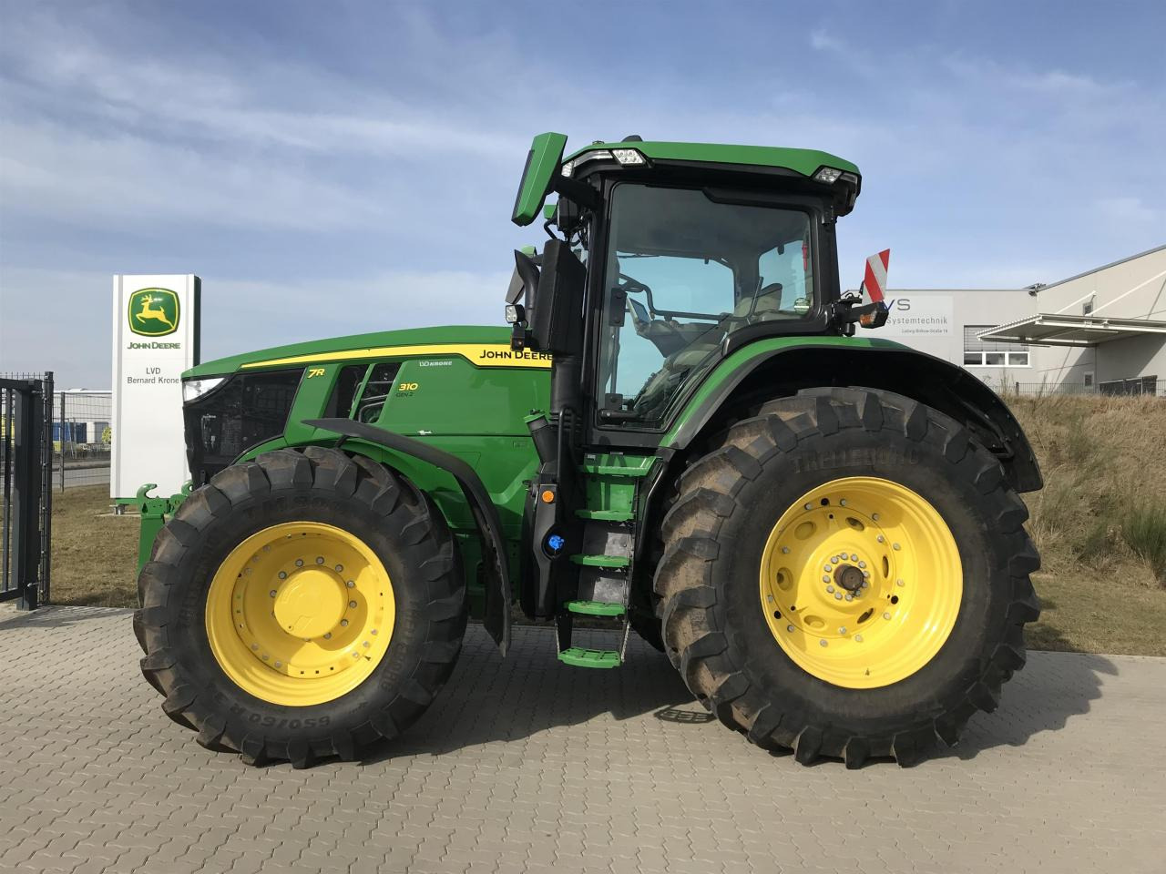 John Deere 7R 310 - Traktor: slika 1 John Deere 7R 310 - Traktor: slika 1