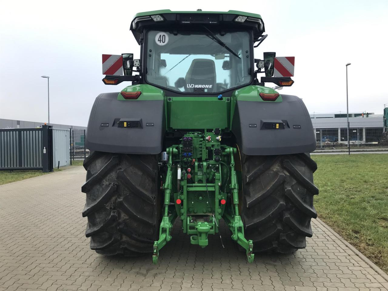 John Deere 7R 330 - Traktor: slika 5 John Deere 7R 330 - Traktor: slika 5