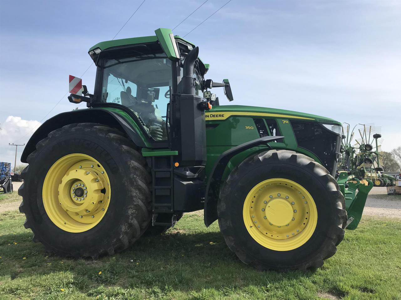 John Deere 7R 350 - Traktor: slika 2 John Deere 7R 350 - Traktor: slika 2