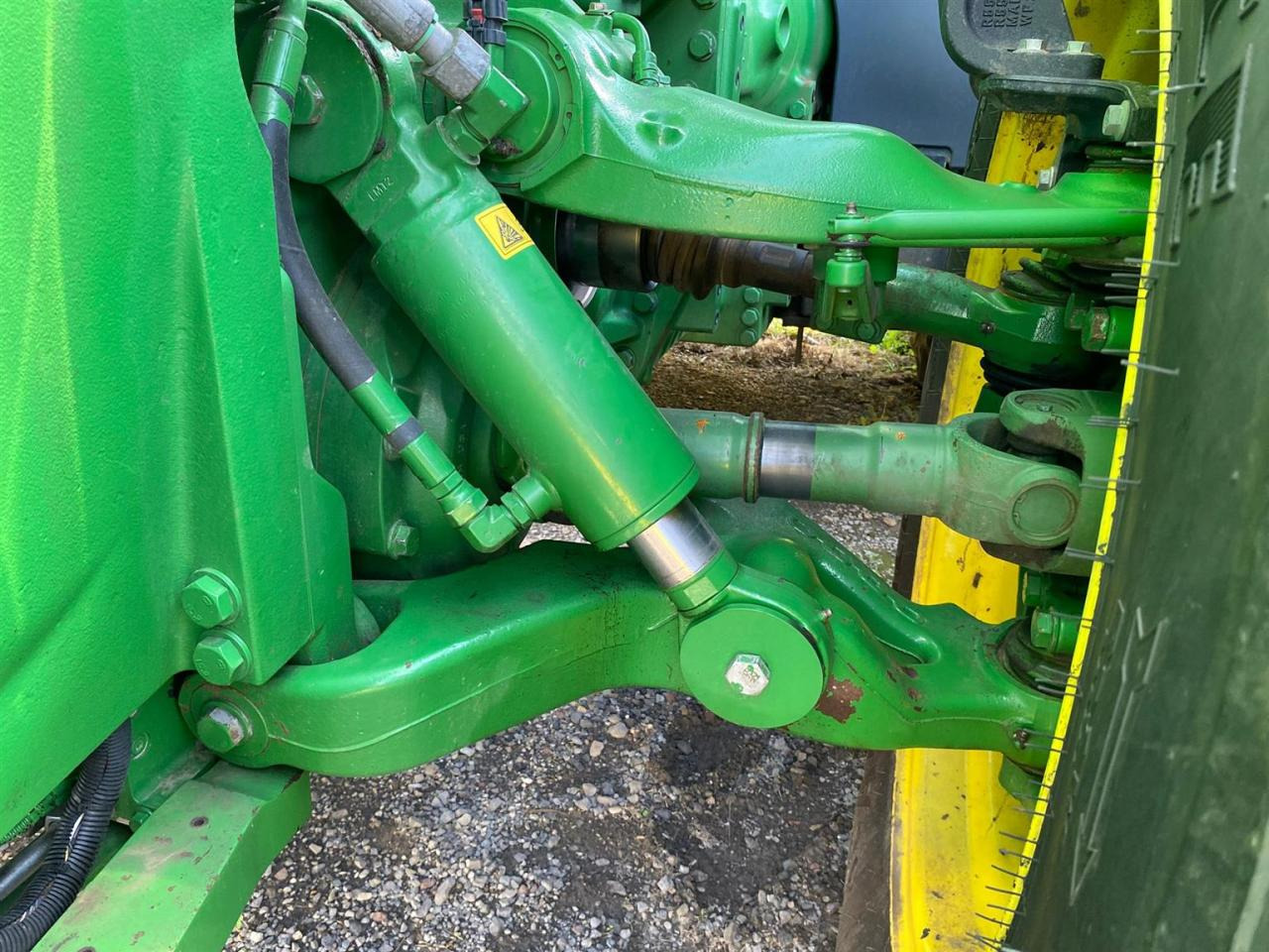 John Deere 8370R - Traktor: slika 4 John Deere 8370R - Traktor: slika 4