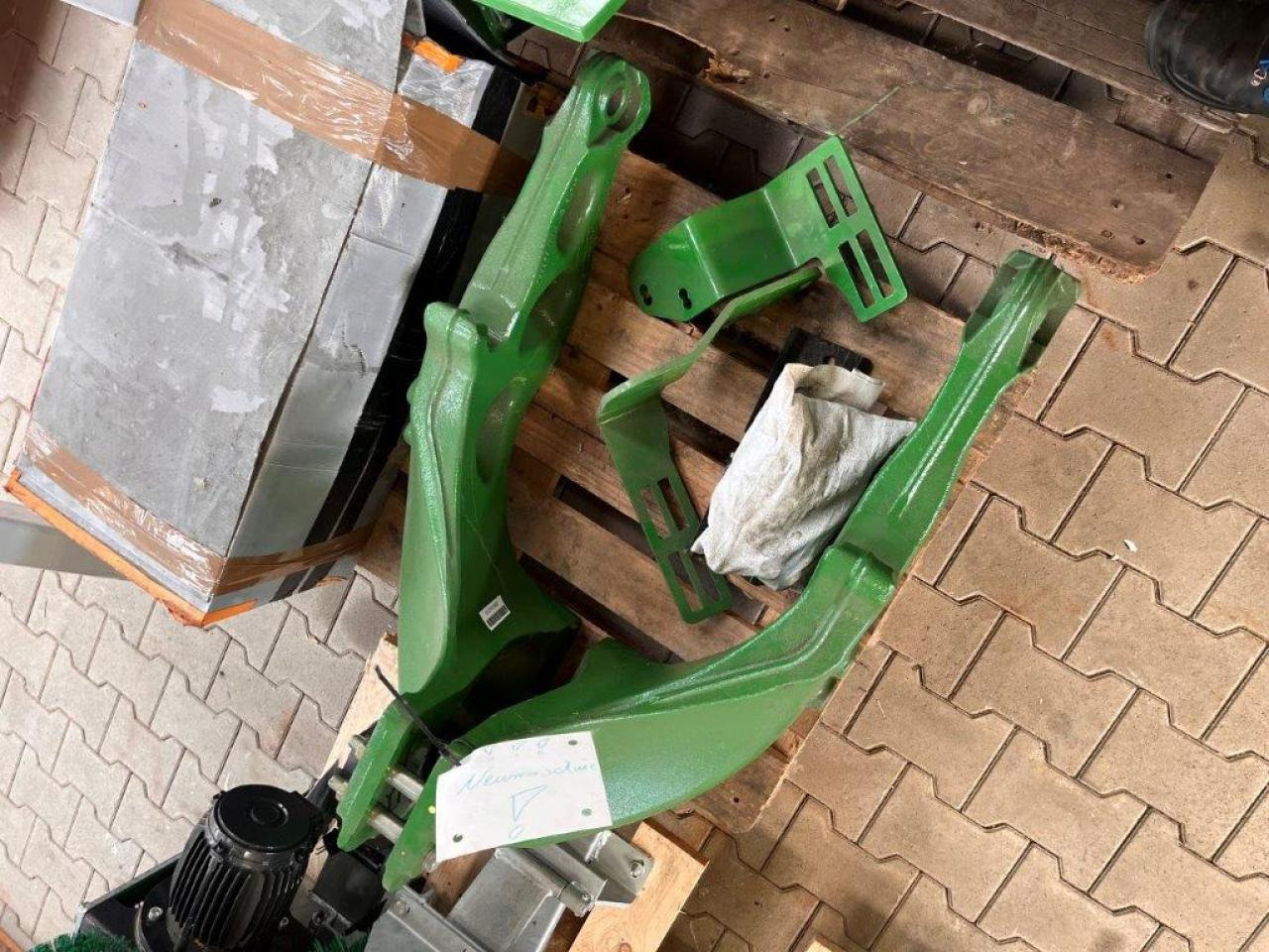 John Deere Anbaukonsolen - Prednji utovarivač za traktor: slika 2 John Deere Anbaukonsolen - Prednji utovarivač za traktor: slika 2