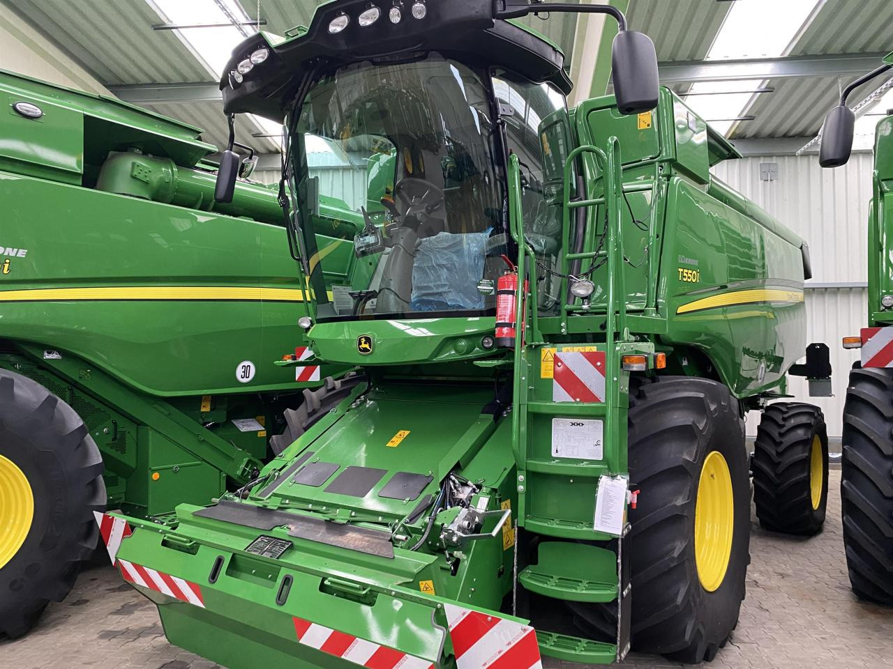 John Deere T550i - Kombinovani kombajn: slika 2 John Deere T550i - Kombinovani kombajn: slika 2