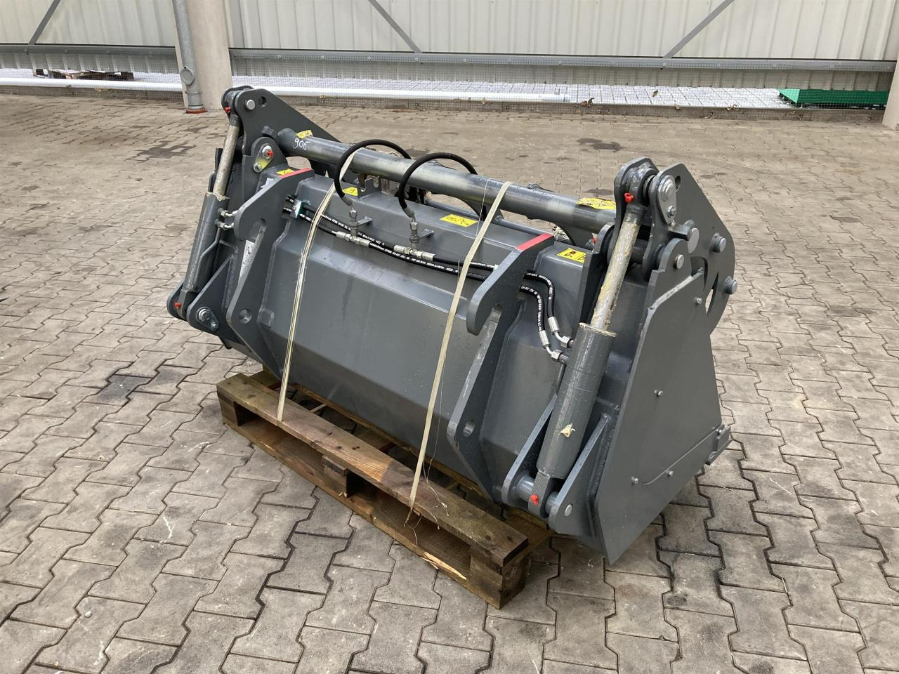 Kramer 1600 mm Silagebeißschaufel - Prednji utovarivač za traktor: slika 2 Kramer 1600 mm Silagebeißschaufel - Prednji utovarivač za traktor: slika 2