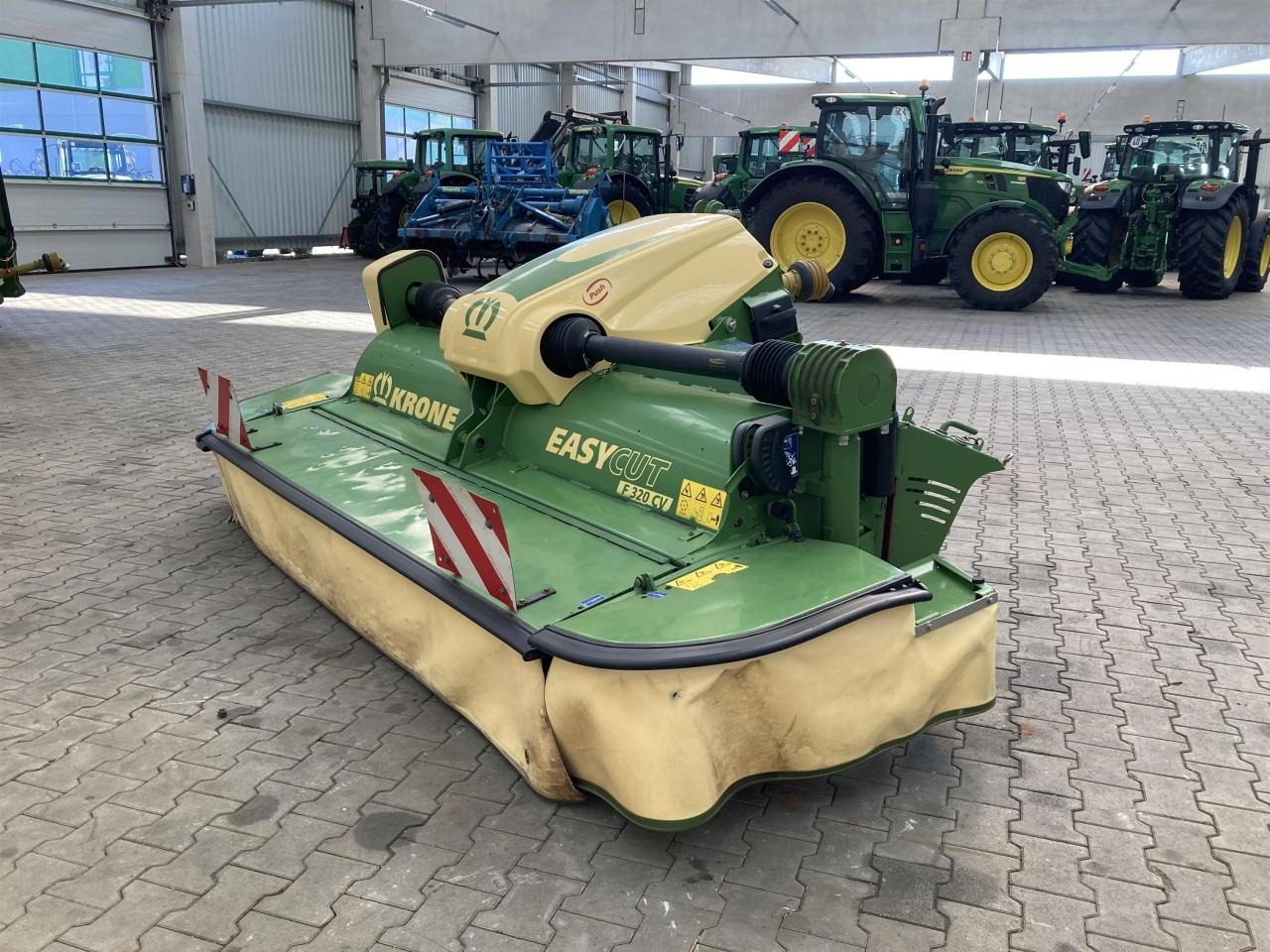 Krone EC F 320 CV - Kat. 2 - Kosačica: slika 3 Krone EC F 320 CV - Kat. 2 - Kosačica: slika 3