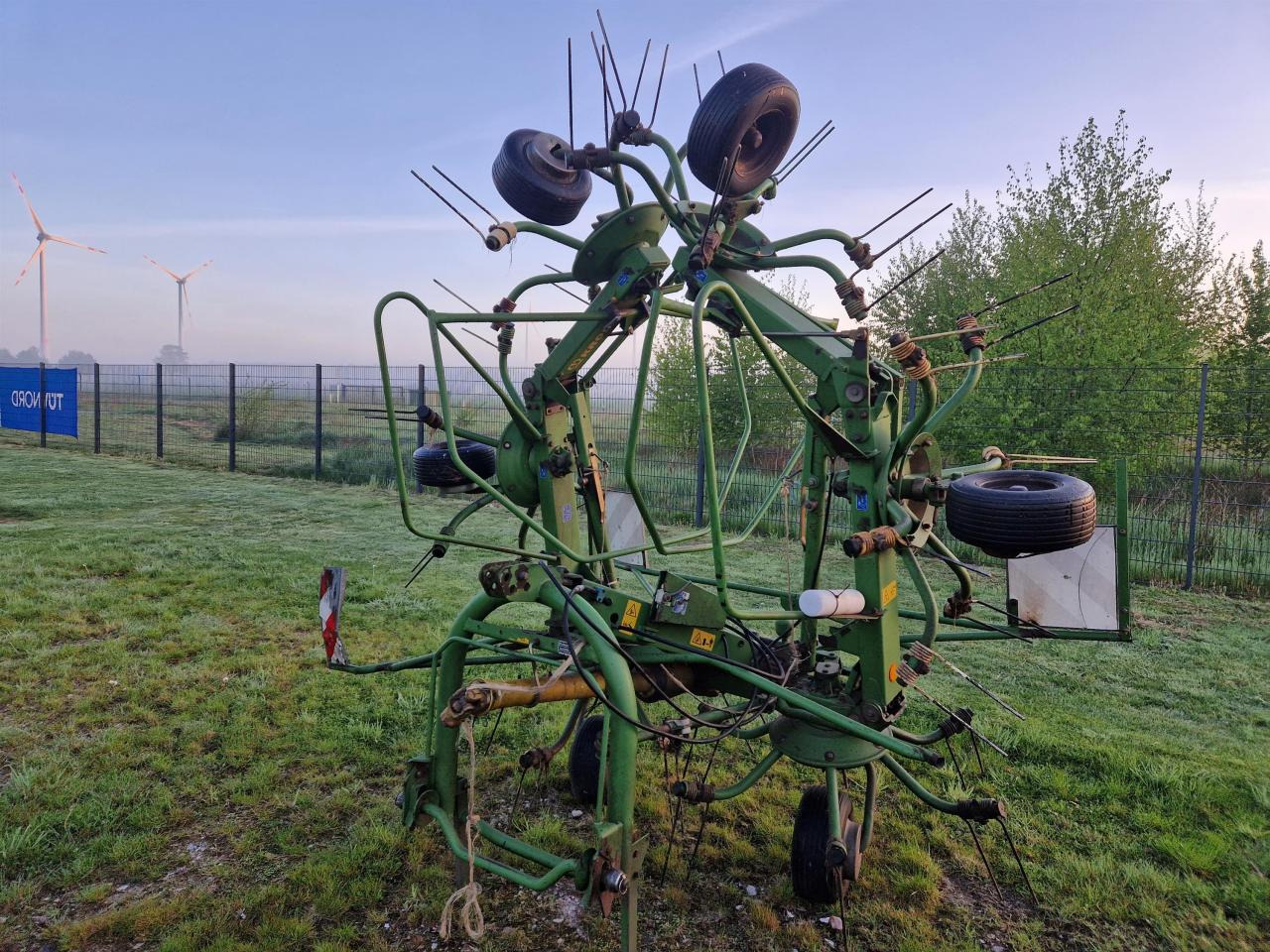 Krone KW 6.70/6 - Prevrtač/ Grabuljač: slika 2 Krone KW 6.70/6 - Prevrtač/ Grabuljač: slika 2