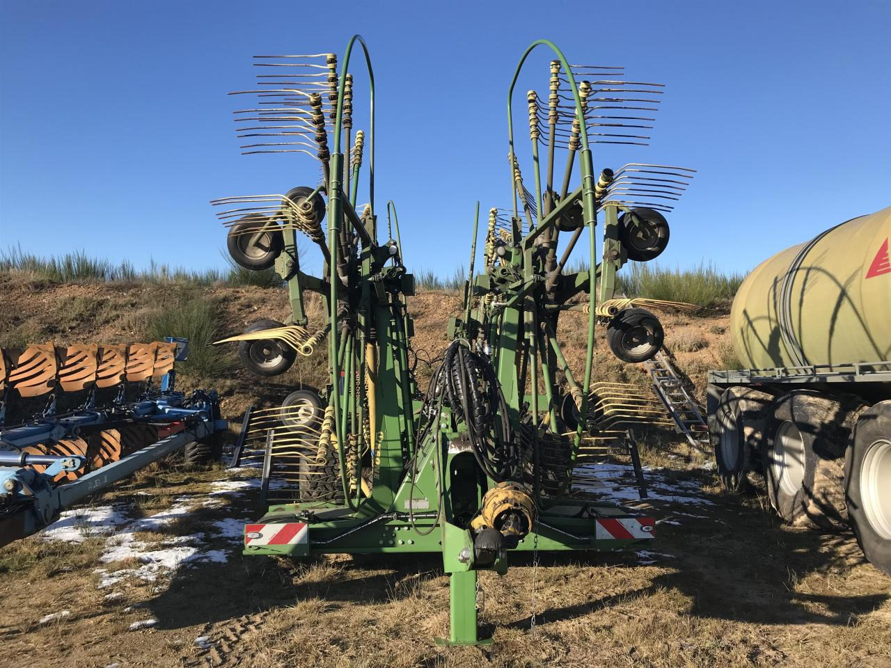 Krone Swadro 1400 Plus - Prevrtač/ Grabuljač: slika 2 Krone Swadro 1400 Plus - Prevrtač/ Grabuljač: slika 2