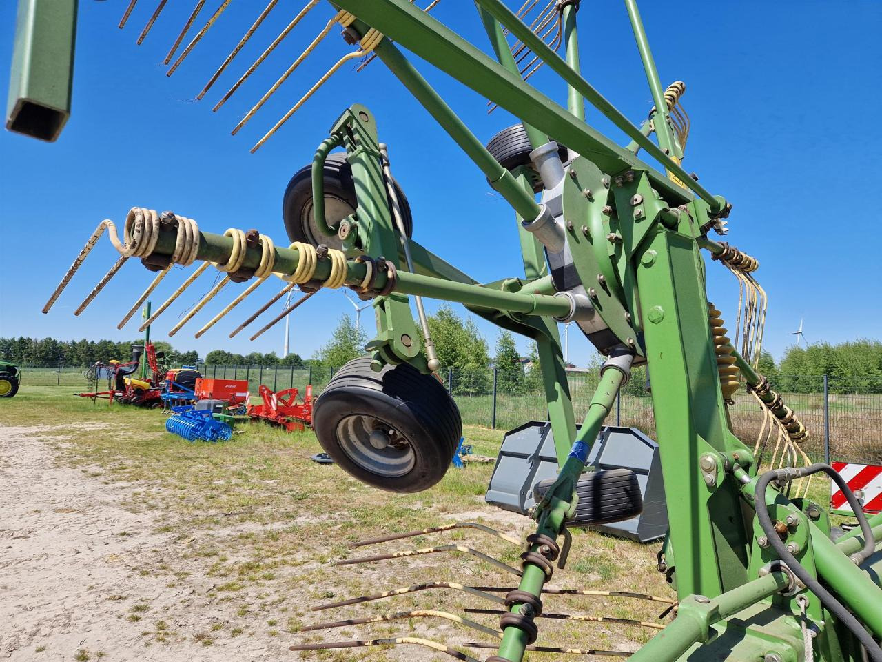 Krone Swadro 807 - Prevrtač/ Grabuljač: slika 4 Krone Swadro 807 - Prevrtač/ Grabuljač: slika 4