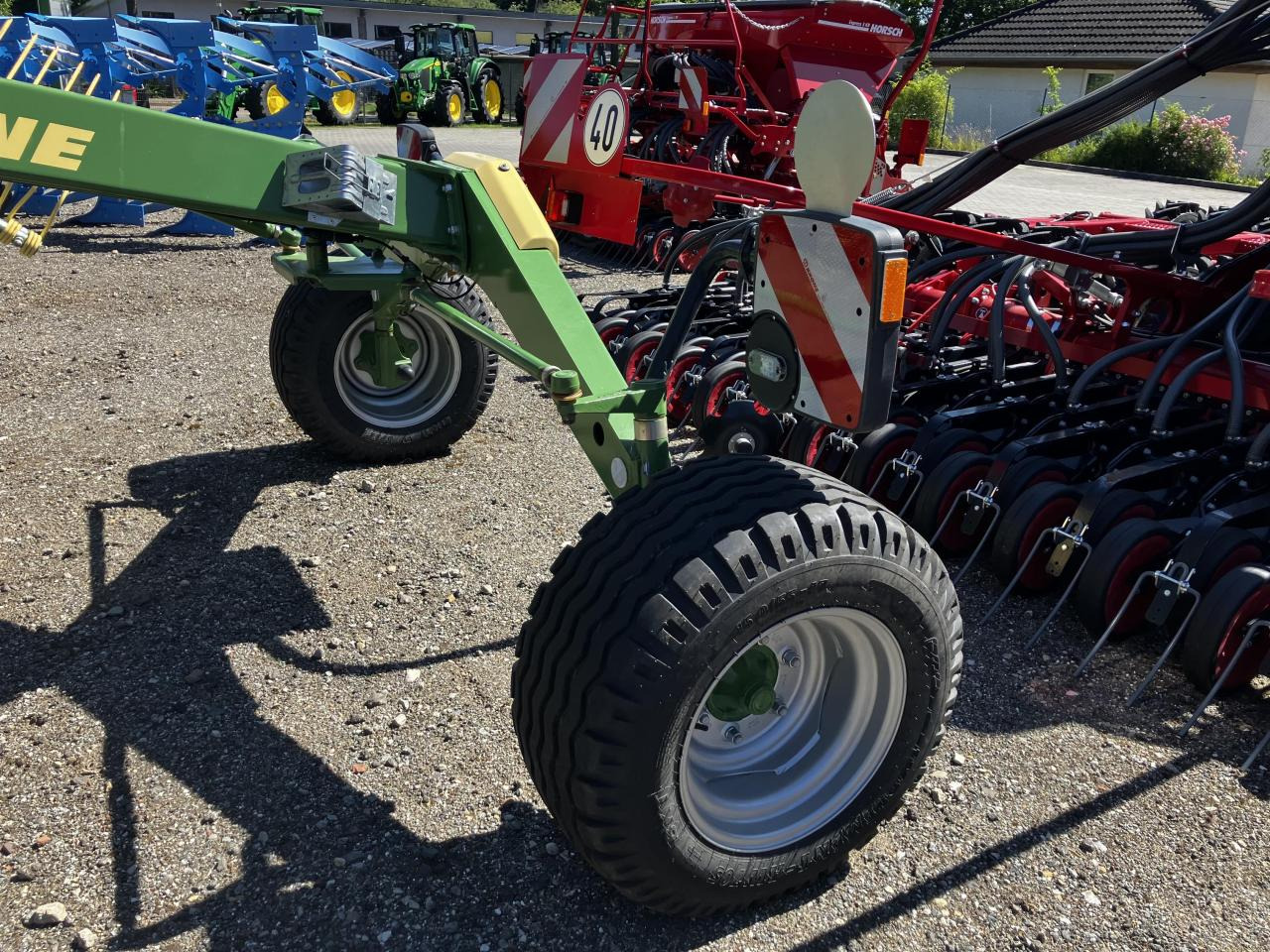 Krone Swadro TS 740 Twin - Prevrtač/ Grabuljač: slika 5 Krone Swadro TS 740 Twin - Prevrtač/ Grabuljač: slika 5