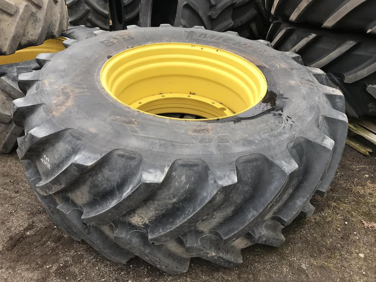 Michelin 650/85R38 - Guma za Poljoprivredna mašina: slika 1 Michelin 650/85R38 - Guma za Poljoprivredna mašina: slika 1