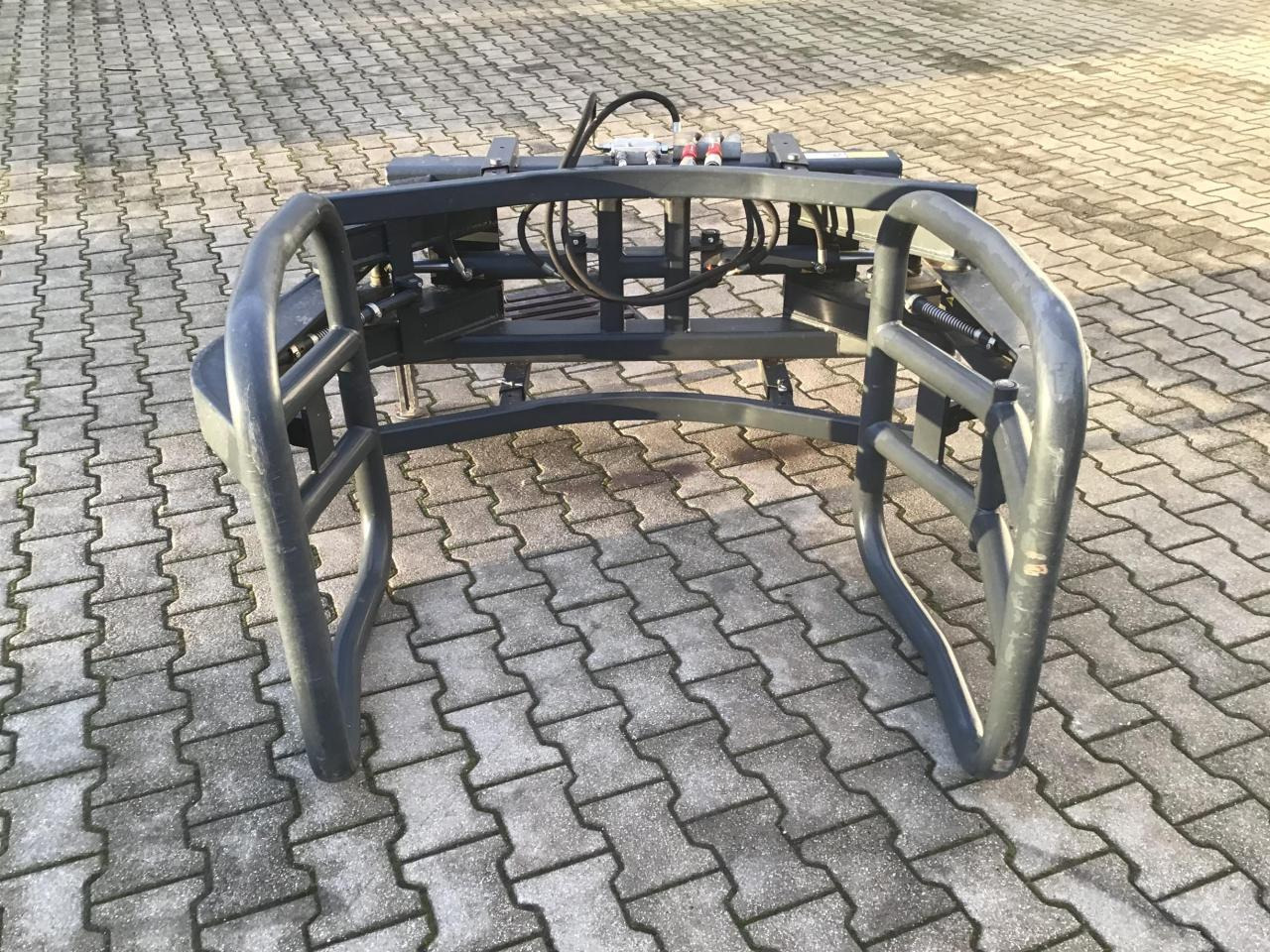 Saphir Folienballenzange FBZ - Prednji utovarivač za traktor: slika 1 Saphir Folienballenzange FBZ - Prednji utovarivač za traktor: slika 1