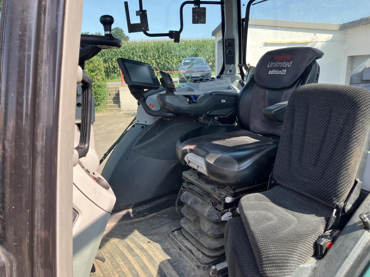 Valtra T 174 Direct - Traktor: slika 4 Valtra T 174 Direct - Traktor: slika 4