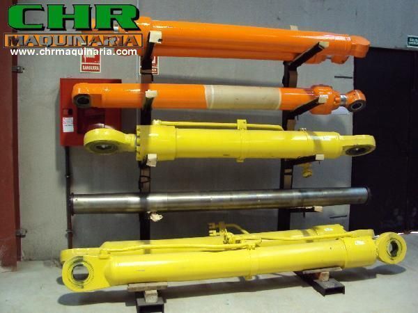 Komatsu PC210-6, PC240-6, PC34 - Hidraulični cilindar za Bager: slika 1 Komatsu PC210-6, PC240-6, PC34 - Hidraulični cilindar za Bager: slika 1
