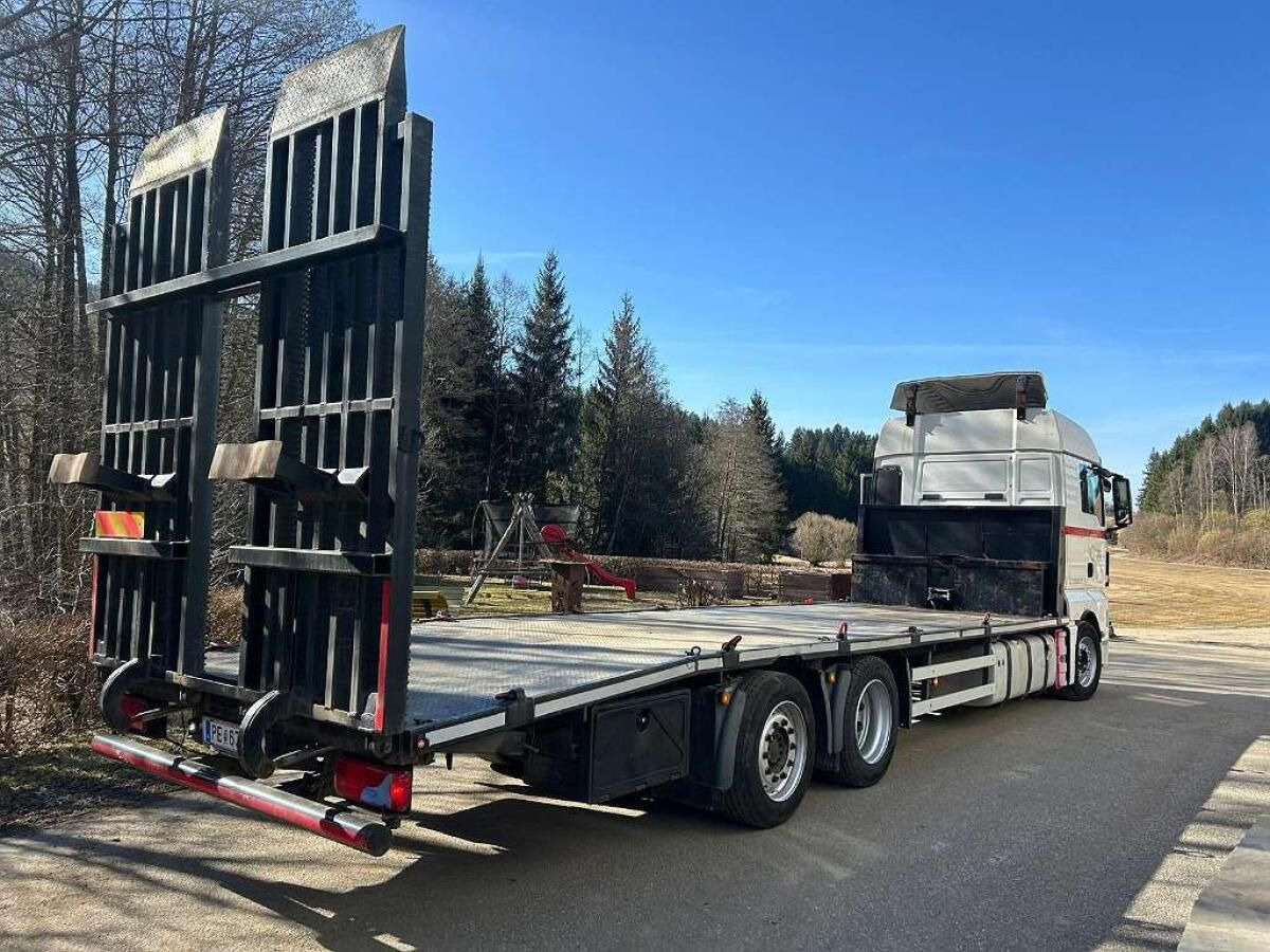 MAN TGX26.400 - Kamion sa tovarnim sandukom: slika 3 MAN TGX26.400 - Kamion sa tovarnim sandukom: slika 3