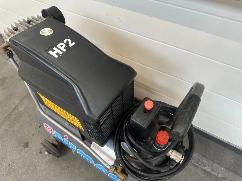 Airmec FIAC BXA 25200 Elektrische Zuigercompressor 2 PK 150 L / min 8 Bar - Kompresor za vazduh: slika 5 Airmec FIAC BXA 25200 Elektrische Zuigercompressor 2 PK 150 L / min 8 Bar - Kompresor za vazduh: slika 5