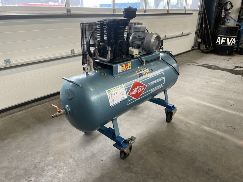 Airpress K300/600 Elektrische Zuigercompressor 3 kW 400 L / min 10 Bar - Kompresor za vazduh: slika 2 Airpress K300/600 Elektrische Zuigercompressor 3 kW 400 L / min 10 Bar - Kompresor za vazduh: slika 2