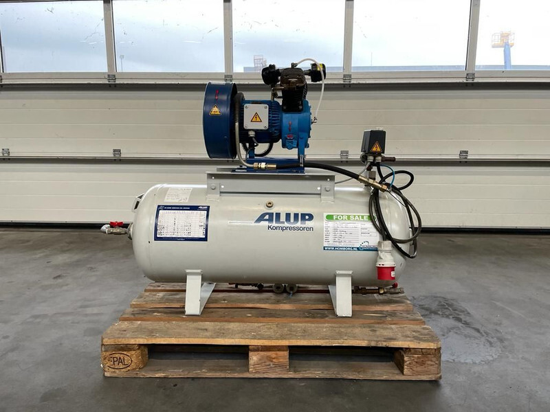 Alup 2.2 kW 240 L / min 10 Bar Elektrische Zuigercompressor op ketel - Kompresor za vazduh: slika 1 Alup 2.2 kW 240 L / min 10 Bar Elektrische Zuigercompressor op ketel - Kompresor za vazduh: slika 1
