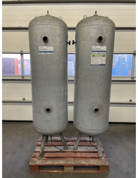 Atlas-Copco 500 Liter Gegalvaniseerde Verticale luchtketel 11 Bar (1 stuks) - Kompresor za vazduh: slika 2 Atlas-Copco 500 Liter Gegalvaniseerde Verticale luchtketel 11 Bar (1 stuks) - Kompresor za vazduh: slika 2