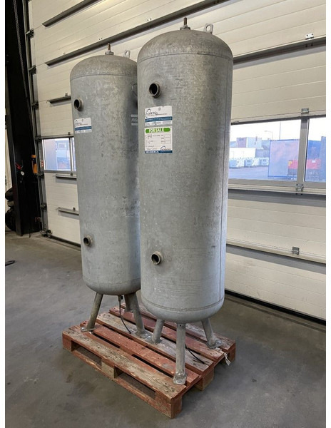 Atlas-Copco 500 Liter Gegalvaniseerde Verticale luchtketel 11 Bar (1 stuks) - Kompresor za vazduh: slika 3 Atlas-Copco 500 Liter Gegalvaniseerde Verticale luchtketel 11 Bar (1 stuks) - Kompresor za vazduh: slika 3