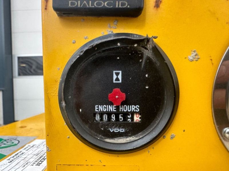 Kompresor za vazduh Atlas-Copco ATCA 2000 Deutz F2L 1011 Mobiele Diesel Schroefcompressor 18.5 kW 7 Bar: slika 9