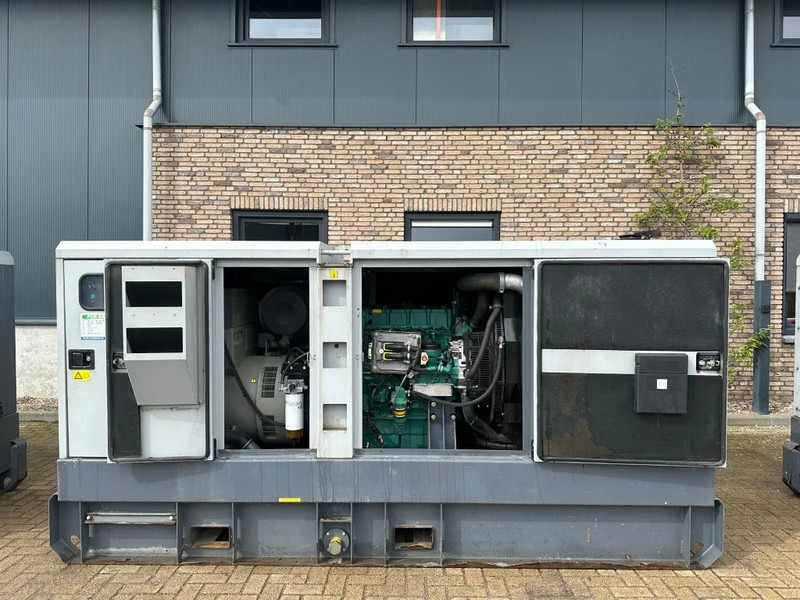 Set generatora Atlas-Copco QAS 200 Volvo Leroy Somer 220 kVA Silent Rental generatorset: slika 18