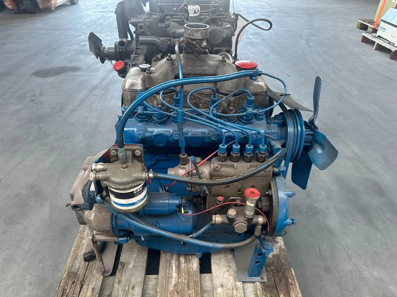 Borgward D 1800 Diesel 31 kW / 42 PK Diesel Engine Motor 4 cilinder - Motor za Automobil: slika 1 Borgward D 1800 Diesel 31 kW / 42 PK Diesel Engine Motor 4 cilinder - Motor za Automobil: slika 1