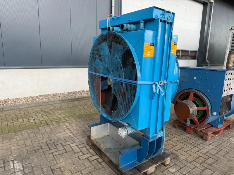 Cummins KTTA 19 G Radiateur Koeler Radiator 700 PK - Motor za Oprema za rukovanje materijalima: slika 1 Cummins KTTA 19 G Radiateur Koeler Radiator 700 PK - Motor za Oprema za rukovanje materijalima: slika 1