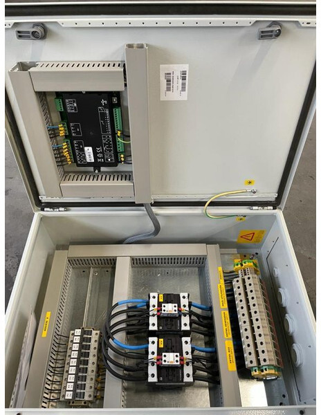 Deap Sea Electronics DSE 100 Ampère ATS Automatische Netovername Paneel nieuw ! - Set generatora: slika 4 Deap Sea Electronics DSE 100 Ampère ATS Automatische Netovername Paneel nieuw ! - Set generatora: slika 4