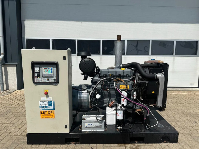 Deutz BF4M 1013 EC Mecc Alte Spa 105 kVA noodstroom generatorset met ATS Automatische Netovername - Set generatora: slika 1 Deutz BF4M 1013 EC Mecc Alte Spa 105 kVA noodstroom generatorset met ATS Automatische Netovername - Set generatora: slika 1
