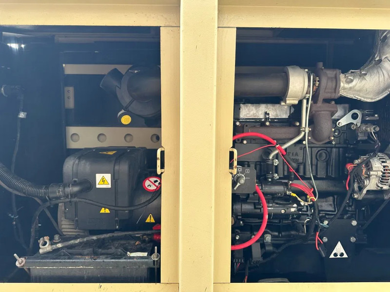 Doosan G40 Mitsubishi Leroy Somer 40 kVA Silent Rental generatorset - Set generatora: slika 3 Doosan G40 Mitsubishi Leroy Somer 40 kVA Silent Rental generatorset - Set generatora: slika 3