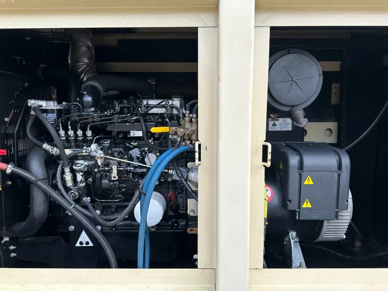 Doosan G40 Mitsubishi Leroy Somer 40 kVA Silent Rental generatorset - Set generatora: slika 5 Doosan G40 Mitsubishi Leroy Somer 40 kVA Silent Rental generatorset - Set generatora: slika 5