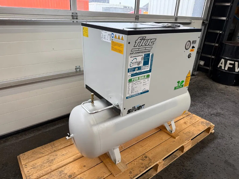 Fiac LS 8 - 200 Elektrische Schroefcompressor 6 kW 736 L / min 10 Bar New ! Overstock ! - Kompresor za vazduh: slika 2 Fiac LS 8 - 200 Elektrische Schroefcompressor 6 kW 736 L / min 10 Bar New ! Overstock ! - Kompresor za vazduh: slika 2