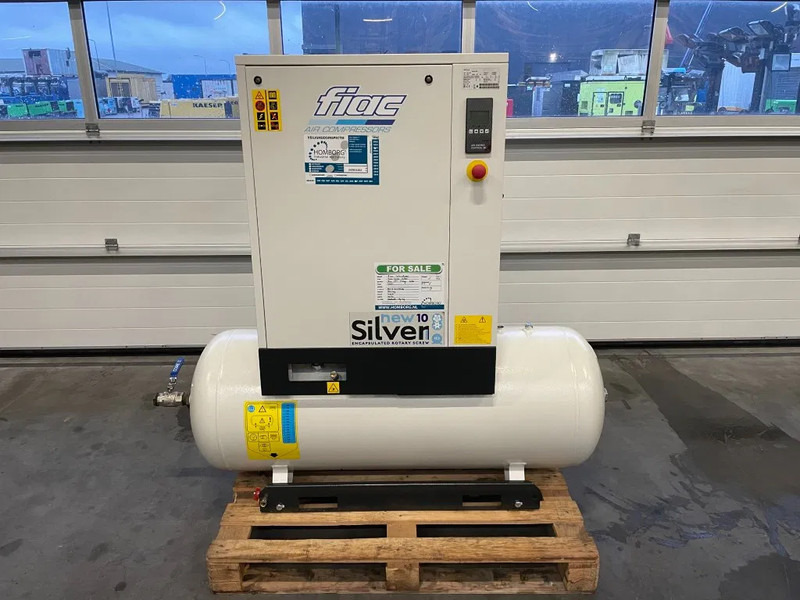 Fiac New Silver 10 / 270 Silent 7.5 kW 860 L / min 10 bar Elektrische Schroefcompressor met ketel - Kompresor za vazduh: slika 1 Fiac New Silver 10 / 270 Silent 7.5 kW 860 L / min 10 bar Elektrische Schroefcompressor met ketel - Kompresor za vazduh: slika 1