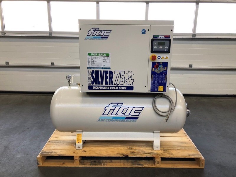 Fiac New Silver 7.5 / 300 Silent 5.5 kW 720 L / min 10 Bar Elektrische schroefcompressor met ketel - Kompresor za vazduh: slika 2 Fiac New Silver 7.5 / 300 Silent 5.5 kW 720 L / min 10 Bar Elektrische schroefcompressor met ketel - Kompresor za vazduh: slika 2