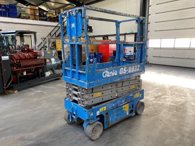 Genie GS 1932 Elektrische Schaarhoogwerker 7.8 meter werkhoogte 304 uur ! - Lift u obliku makaza: slika 1 Genie GS 1932 Elektrische Schaarhoogwerker 7.8 meter werkhoogte 304 uur ! - Lift u obliku makaza: slika 1