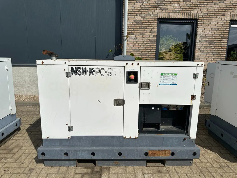 Iveco FPT F32 AM1A Leroy Somer 32 kVA Silent generatorset 39 hours ! - Set generatora: slika 1 Iveco FPT F32 AM1A Leroy Somer 32 kVA Silent generatorset 39 hours ! - Set generatora: slika 1