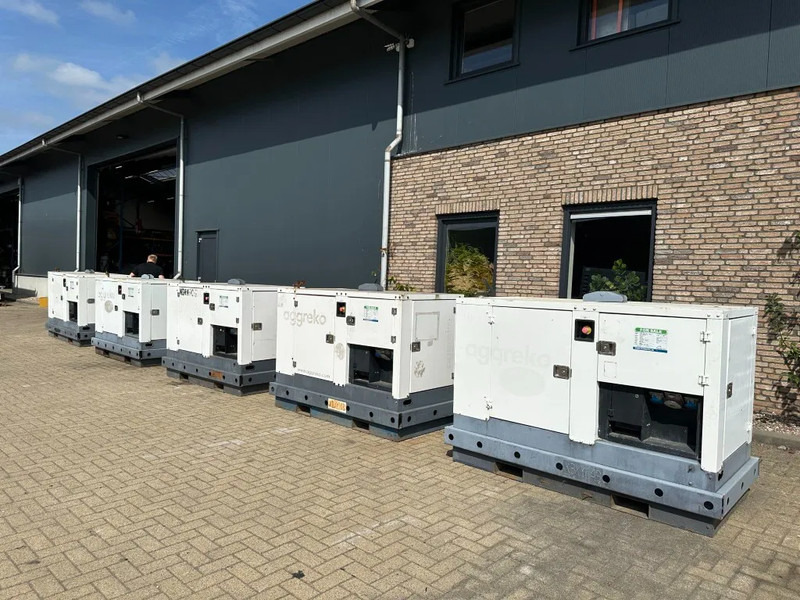 Iveco FPT F32 AM1A Leroy Somer 32 kVA Silent generatorset 408 hours ! - Set generatora: slika 5 Iveco FPT F32 AM1A Leroy Somer 32 kVA Silent generatorset 408 hours ! - Set generatora: slika 5