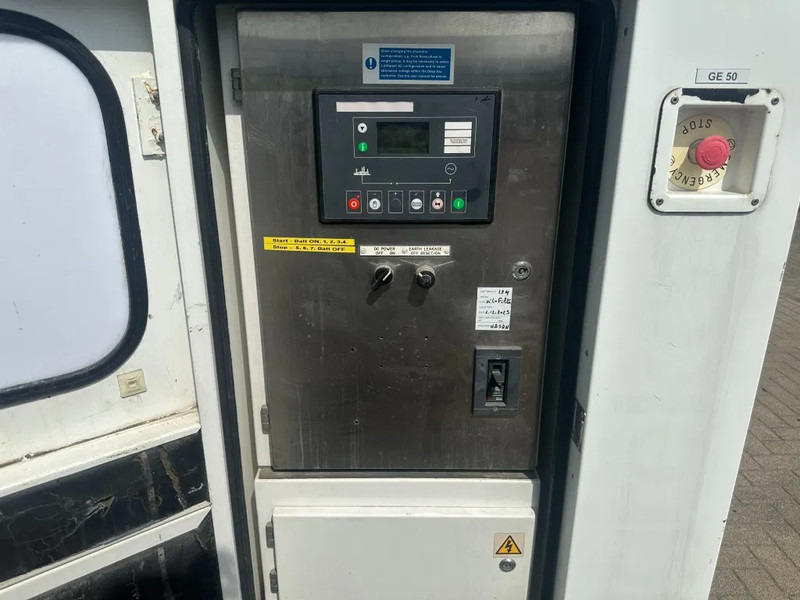 Iveco FPT NEF45 SM1A.A004 Stamford 60 kVA Silent Rental generatorset - Set generatora: slika 3 Iveco FPT NEF45 SM1A.A004 Stamford 60 kVA Silent Rental generatorset - Set generatora: slika 3