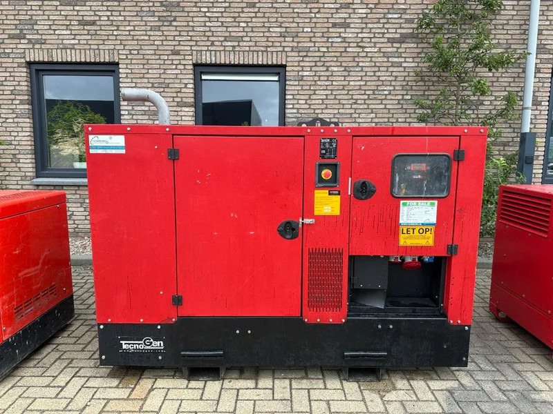 Iveco FPT Tecnogen Mecc Alte Spa 40 kVA Silent generatorset - Set generatora: slika 1 Iveco FPT Tecnogen Mecc Alte Spa 40 kVA Silent generatorset - Set generatora: slika 1