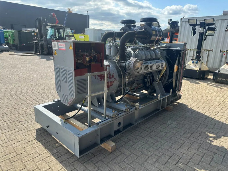 Set generatora Iveco GE 8281 SRI27 00A71 Mecc Alte Spa 450 kVA generatorset ex Emergency 160 hours: slika 10 Set generatora Iveco GE 8281 SRI27 00A71 Mecc Alte Spa 450 kVA generatorset ex Emergency 160 hours: slika 10